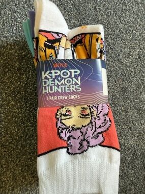 Netflix K-Pop Demon Hunters Crew Socks - Pink, White, Yellow, Purple
